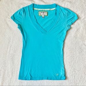🍍 American Eagle Outfitters blue v-neck tee sz XS